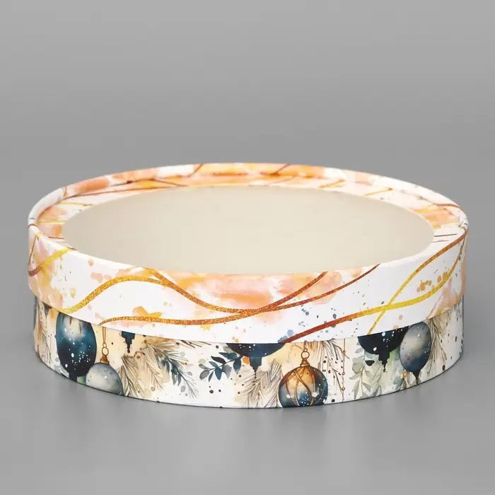 Коробка подарочная новогодняя для макарун тубус с окном &laquo;Шарики&raquo;, 20&times;6 см