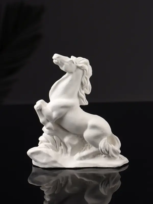 Фигура "Конь на дыбах" 10 см