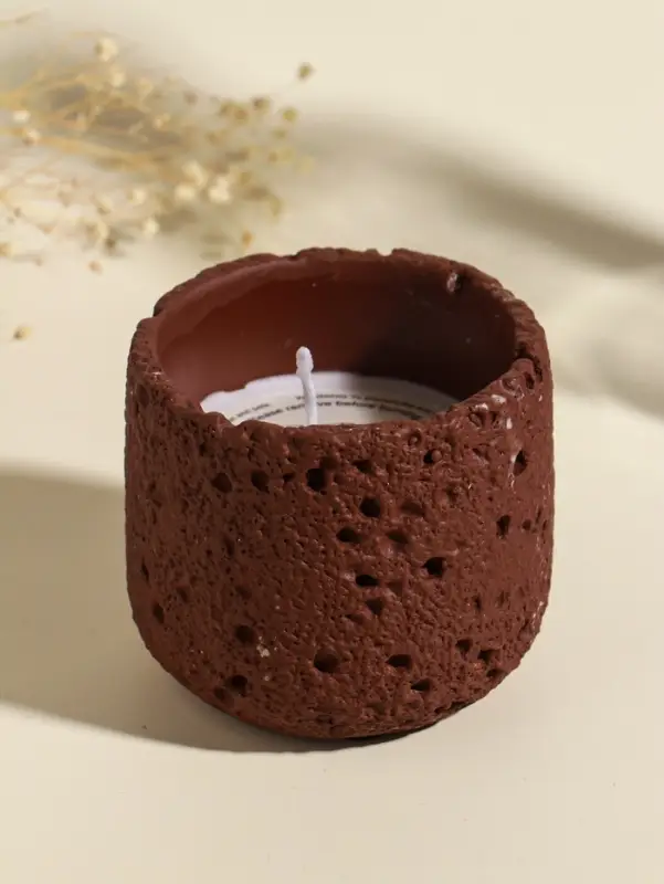 Свеча в вулканическом подсвечнике "Лава" терракот 8,5х8,5х7,5 см