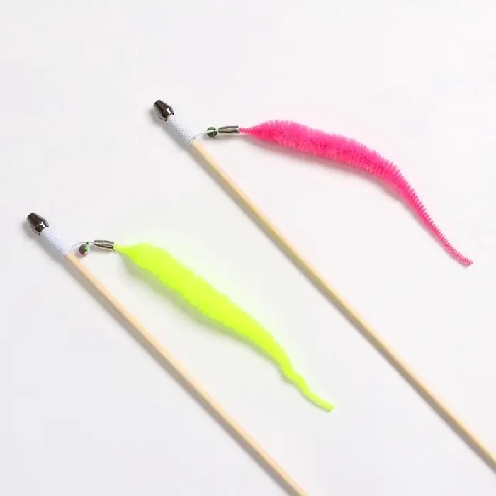 Дразнилка - удочка &laquo;Веселый червячок&raquo;, на деревянной палочке, цвет МИКС