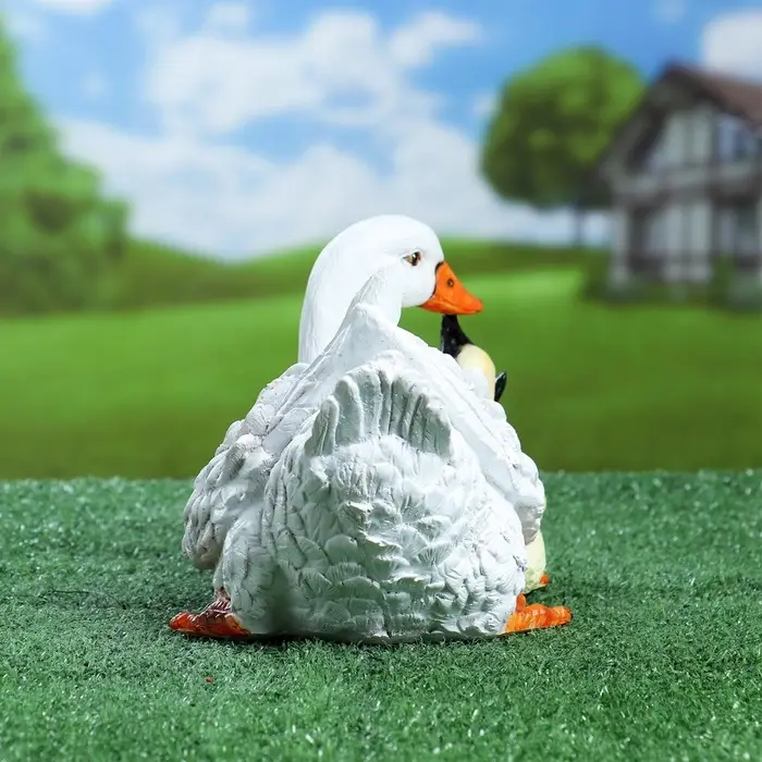 Садовая фигура из полистоуна &laquo;Утка с утятами&raquo;, 27&times;17&times;17 см