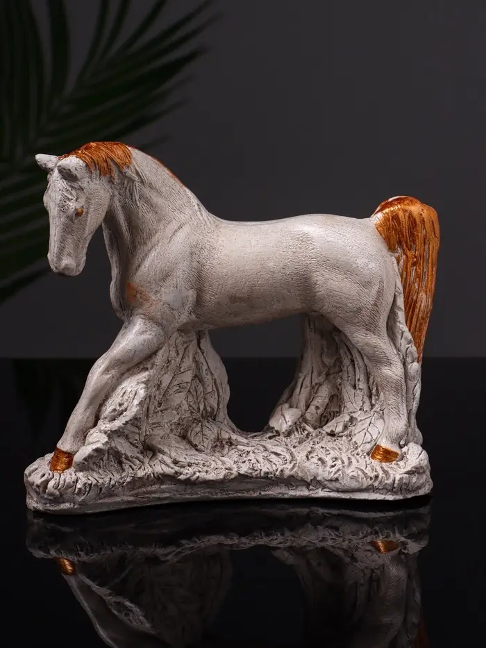 Фигурка гипс &laquo;Конь Граф&raquo;, 12&times;16&times;6 см, бежевая