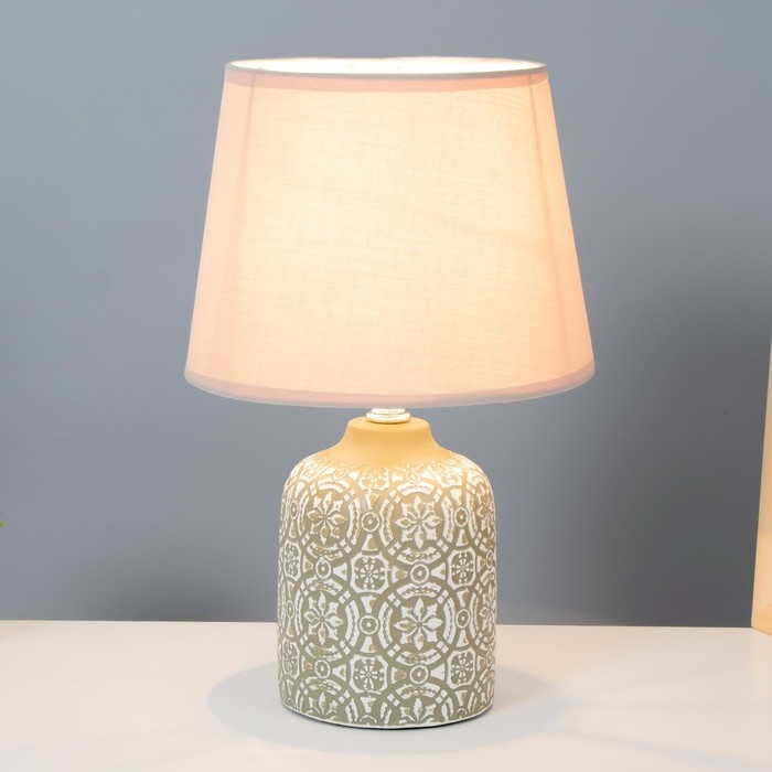 Лампа настольная с абажуром "Мандилина бежевый" Е14 18х18х29 см RISALUX