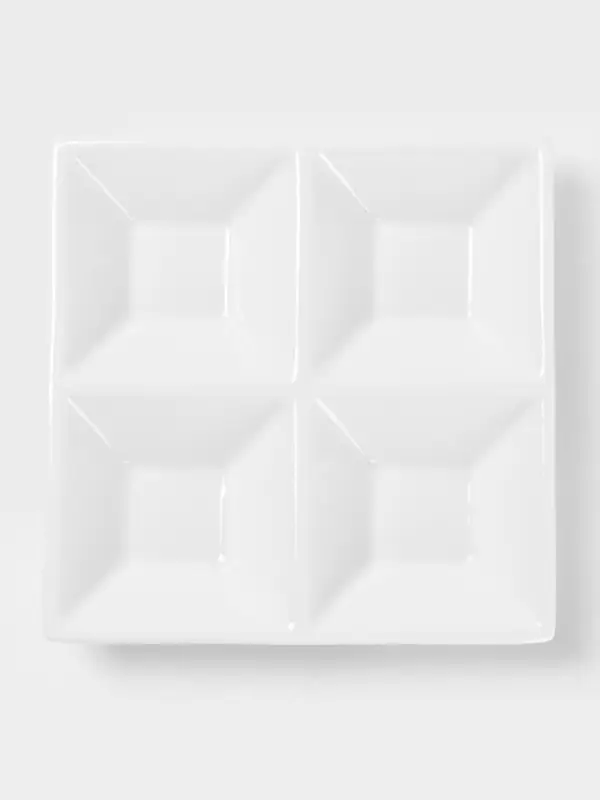 Менажница 4 ячейки Wilmax, 15&times;15 см, фарфор, белая