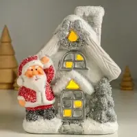 Сувенир керамика свет "Дед Мороз у домика" 12х7х15,5 см