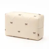Косметичка с бантиками на молнии, 19&times;8&times;10 см, бежевая