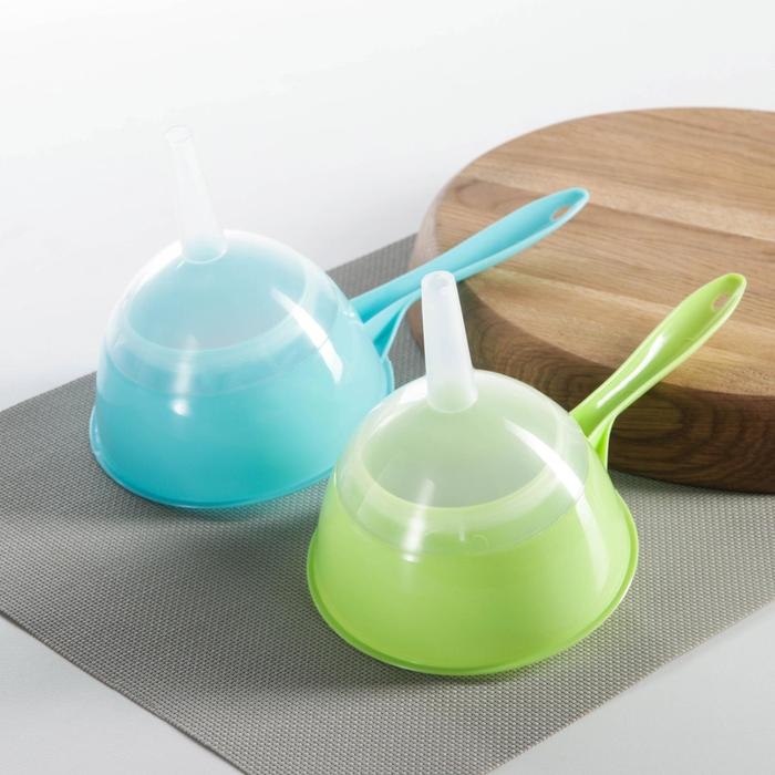 Воронка-сито пластиковая «Комбо», 24,5×12×14,5 см, цвет МИКС Воронка-сито пластиковая «Комбо», 24,5×12×14,5 см, цвет МИКС