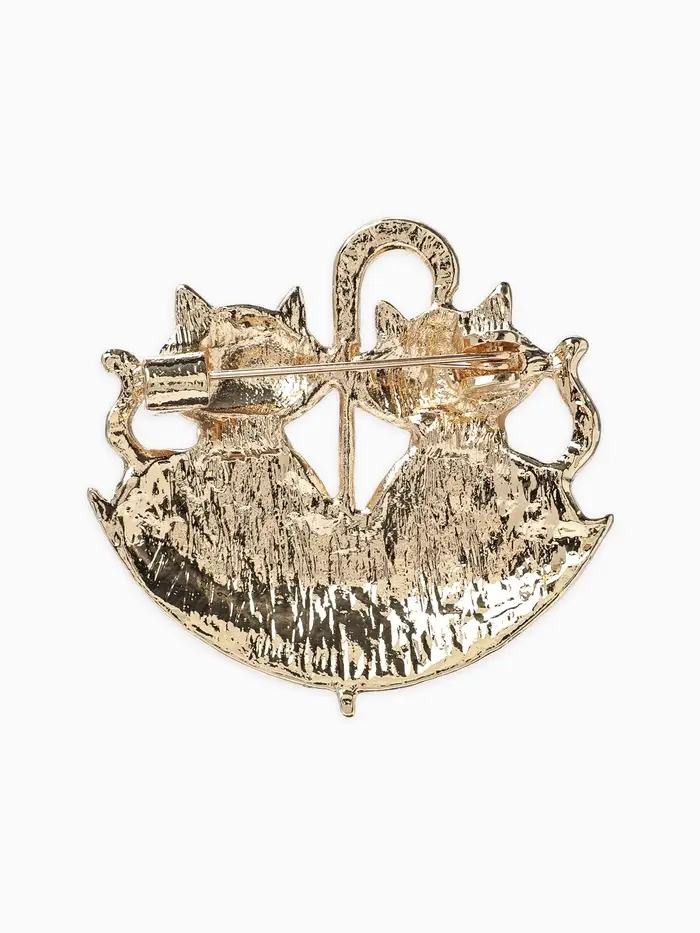 Брошь &laquo;Кошки&raquo; в зонте, осенняя, цвет коричневый в золоте