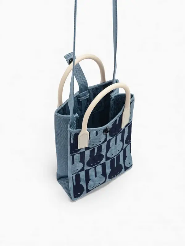 Сумка подр Зайцы, 12*4*17, отд на кнопке, дл ремень, синий Сумка подр Зайцы, 12*4*17, отд на кнопке, дл ремень, синий