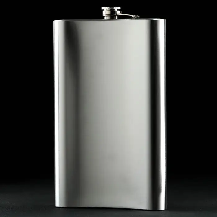 Фляжка ГИГАНТ «Хватит надолго», 1920 мл, серебристая