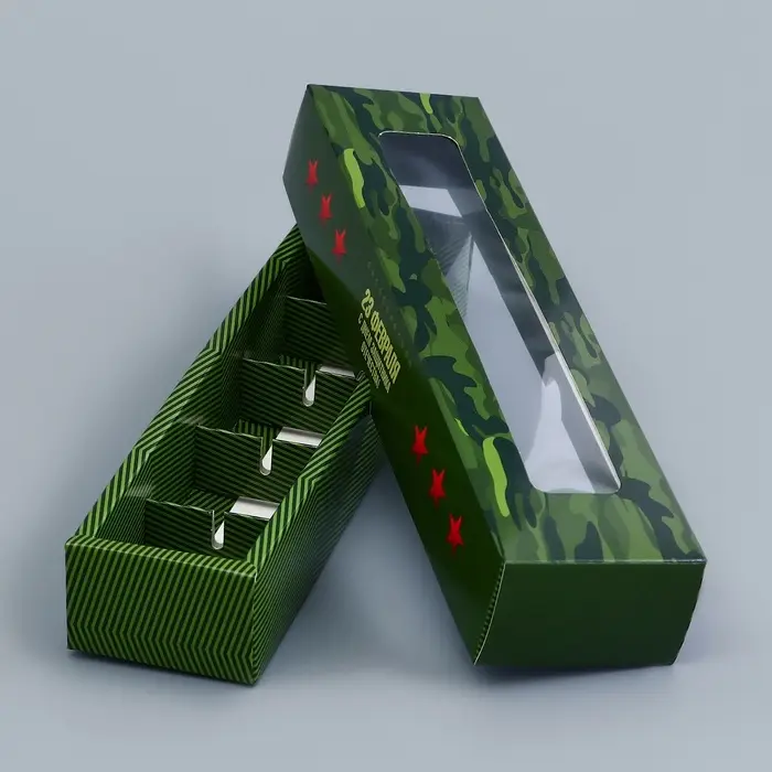 Коробка для 5 конфет с обечайкой, с окном &laquo;23 Февраля&raquo;, 21&times;5&times;3.3 см