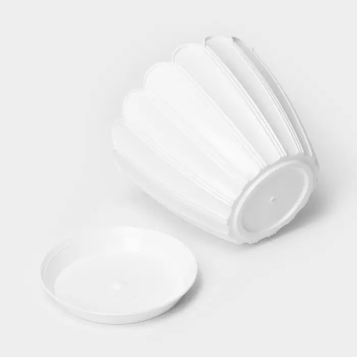 Горшок для цветов &laquo;Хризантема&raquo;, 600 мл, d=11 см, h=9.5 см, пластиковый, с поддоном, белый