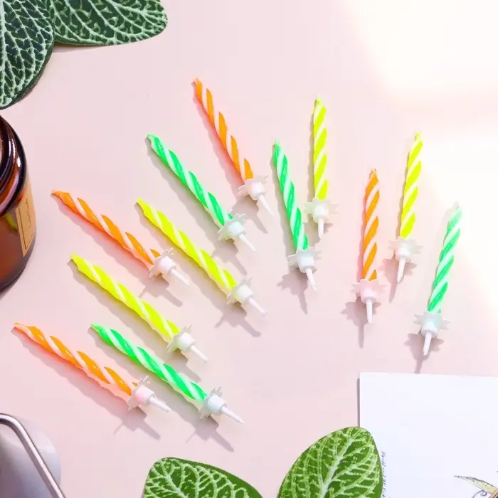 Свечи для торта &laquo;Красочные&raquo;, 6 см, классические, набор 24 шт.