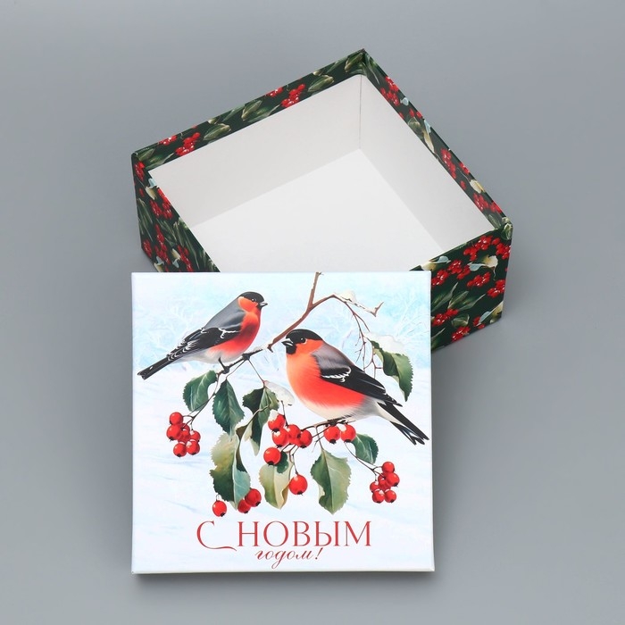 Коробка подарочная «Снегири», 16 х 16 х 9 см, Новый год Коробка подарочная «Снегири», 16 х 16 х 9 см, Новый год