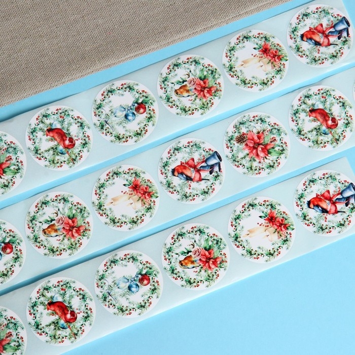 Новый год. Наклейки в рулоне Новый год. Наклейки в рулоне "Венки", 500 шт, 3,8 х 3,8 см