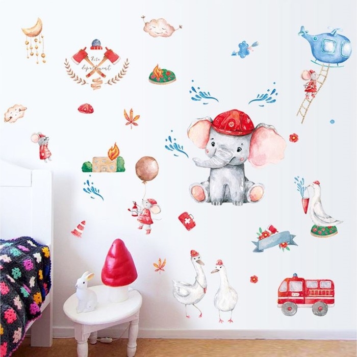 Наклейка пластик интерьерная цветная Наклейка пластик интерьерная цветная "Слонёнок пожарный" 60х90 см