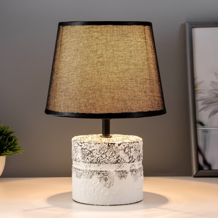 Настольная лампа Настольная лампа "Туман" Е14 40Вт черный 20х20х30см RISALUX