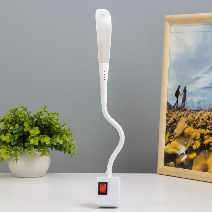 Бра в розетку"Дарсия" LED 2Вт белый 2,5х6х32 см