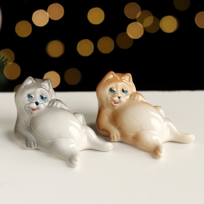 Сувенир Сувенир "Кот ленивый" 4х4х7 см ,фарфор цвет МИКС