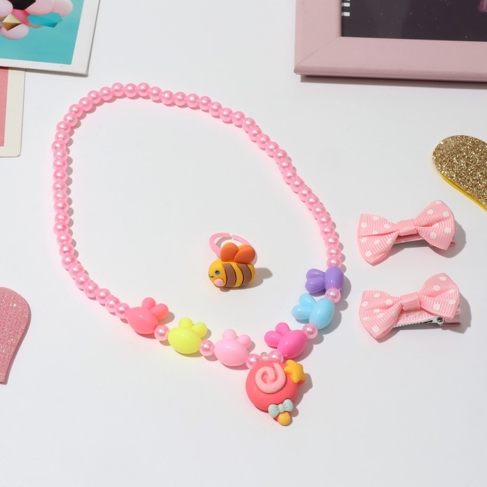 Комплект детский «Выбражулька» 4 предмета: 2 заколки, кулон, кольцо, пчёлка, цветной Комплект детский «Выбражулька» 4 предмета: 2 заколки, кулон, кольцо, пчёлка, цветной