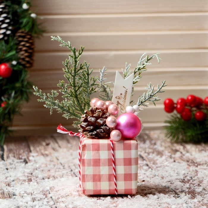 Украшение ёлочное Украшение ёлочное "Новогодний подарок" 9х11 см, розовый