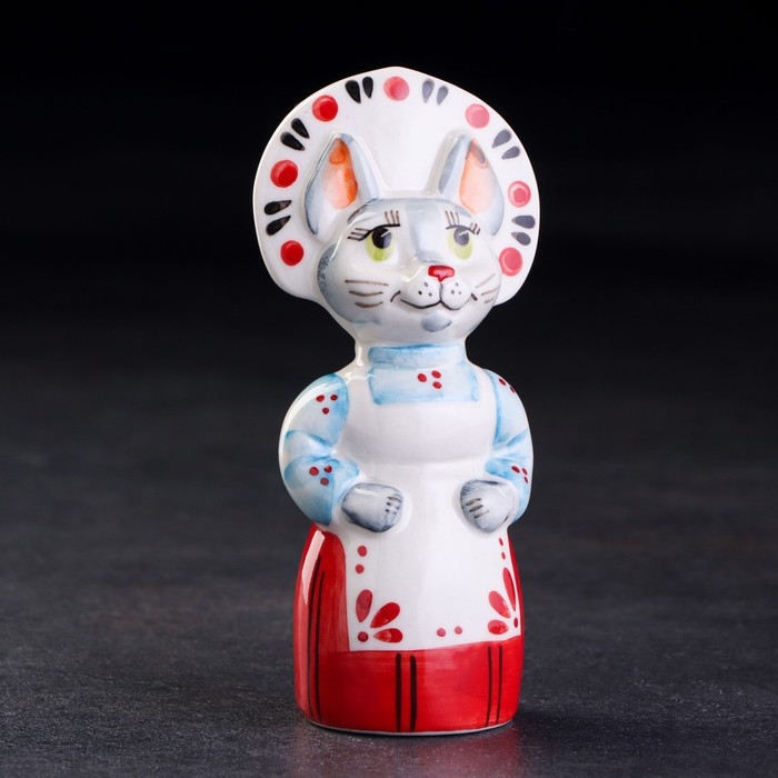 Статуэтка фарфоровая Статуэтка фарфоровая "Кошка в кокошнике", 12 см
