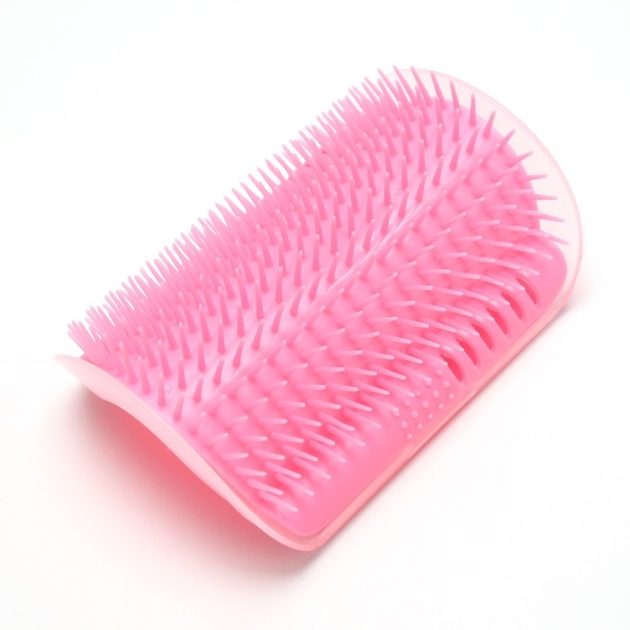 Массажер - чесалка на угол с кошачьей мятой для кошек, размер S, 13.5*9*5 см, розовый Массажер - чесалка на угол с кошачьей мятой для кошек, размер S, 13.5*9*5 см, розовый