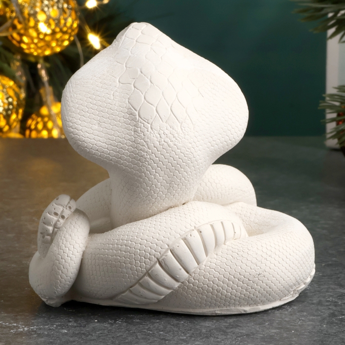 Новый год. Символ 2025. Фигура для раскраски  Новый год. Символ 2025. Фигура для раскраски "Змея Кобра", 6х7х5см