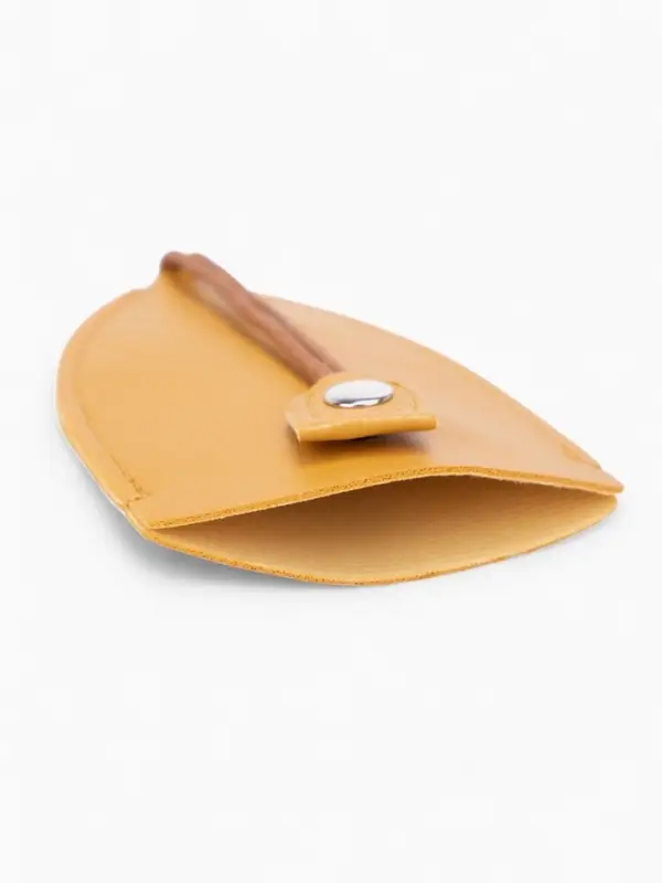 Ключница карманная с кольцом, размер 11.5&times;7.5&times;0.3 см, жёлтая