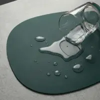 Салфетка сервировочная на стол Доляна &laquo;Тэм&raquo;, 44&times;35.5 см, зелёная