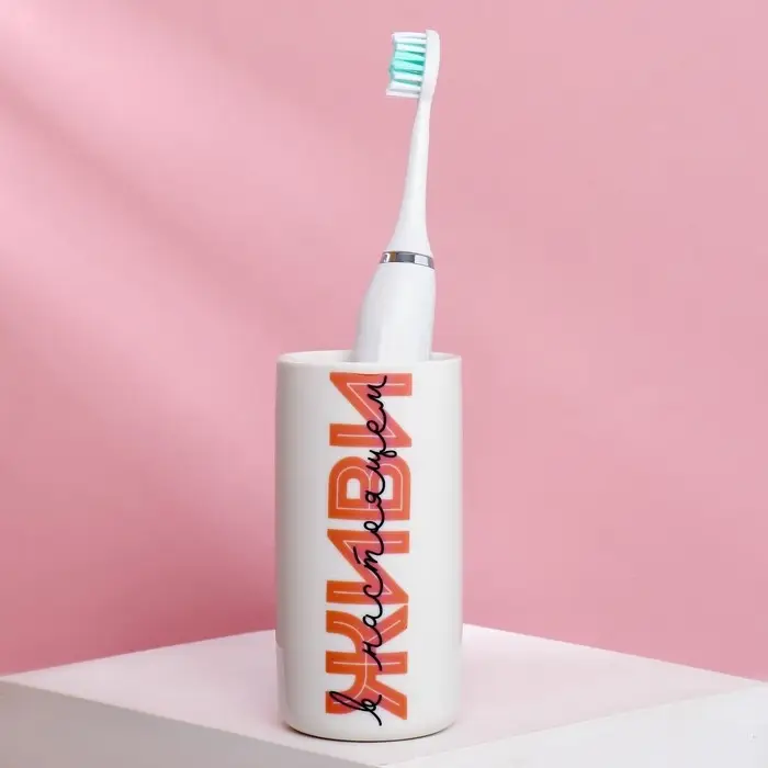 Стакан керамический для зубных щеток «Живи в настоящем», 250 мл, белый Стакан керамический для зубных щеток «Живи в настоящем», 250 мл, белый