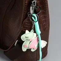 Брелок на карабине кожзам, текстиль "Единорог с крыльями" зелёный, с узлом 24х10,5х1,5 см