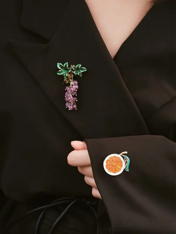 Брошь &laquo;Аметист&raquo;, виноград, подвижные бусины, зелёно-фиолетовая в золоте