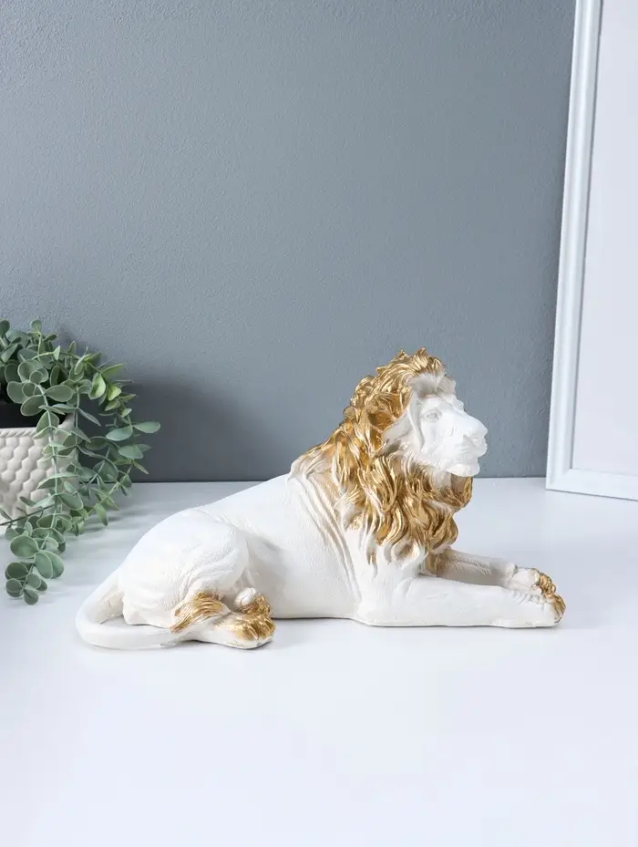 Фигура "Лев африканский №1" белый с золотом, 18х40х20 см