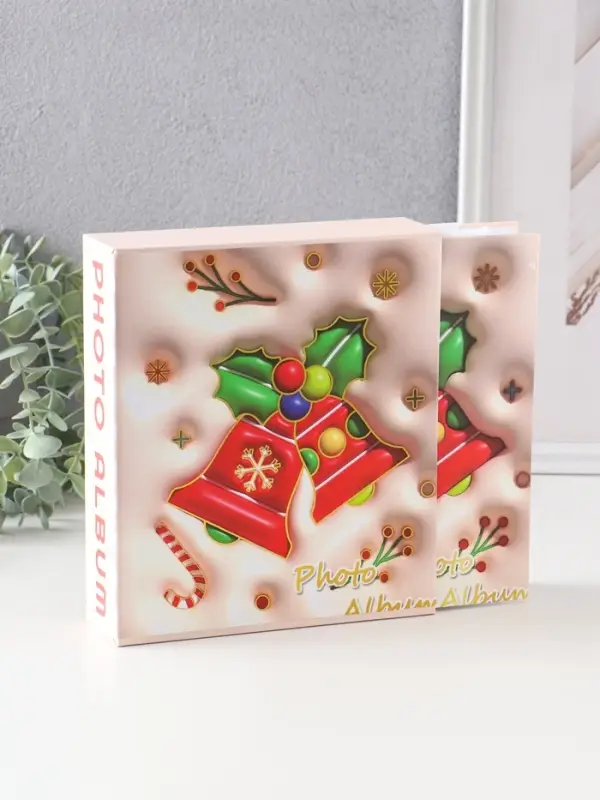 Фотоальбом на 40 фото 13х18 см Фотоальбом на 40 фото 13х18 см "Новогодние колокольчики" в коробке тисн.золото 5х18х20,8 см 108762