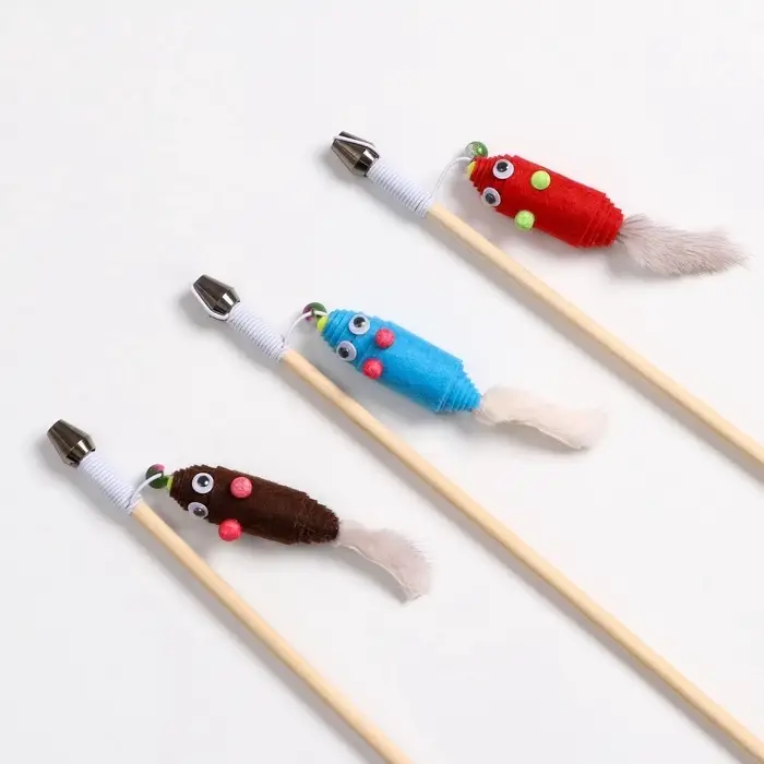 Дразнилка - удочка &laquo;Мышь из фетра с норковым хвостиком&raquo;, на деревянной палочке, цвет МИКС