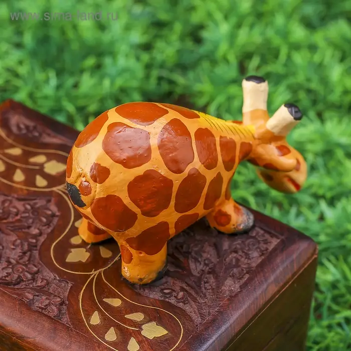 Сувенир дерево "Жираф Стёпа подглядывает" 11х8х4,5 см Сувенир дерево "Жираф Стёпа подглядывает" 11х8х4,5 см