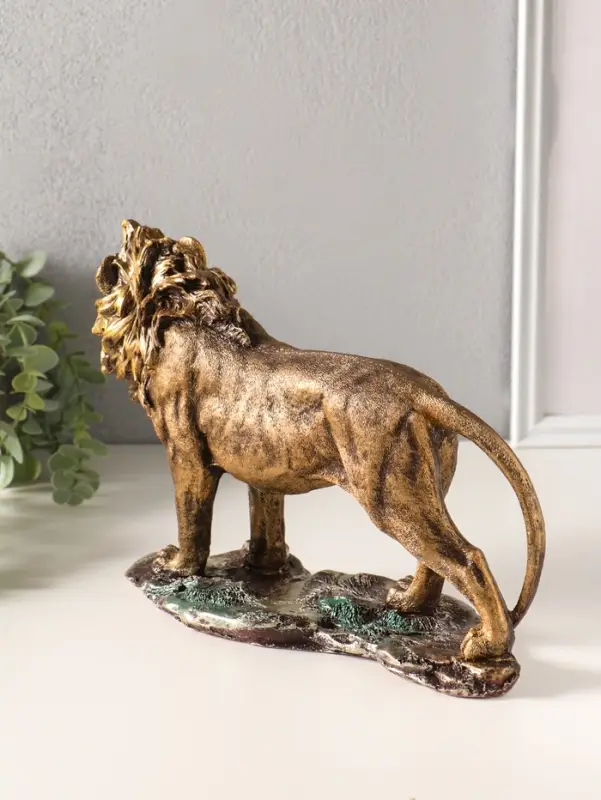 Фигура полистоун "Лев на подставке" 30х19 см