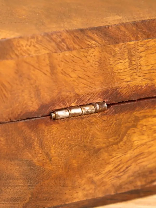 Шкатулка  Шкатулка "Трикветр" 10х10х6 см, дерево шишам