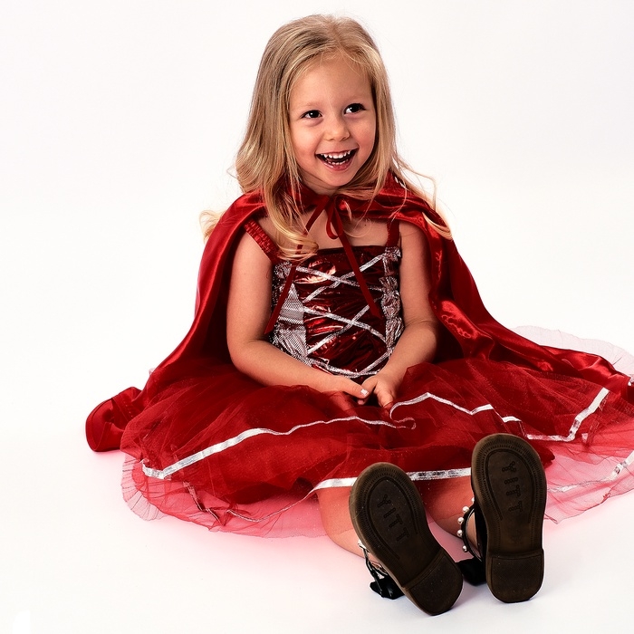 Карнавальный костюм  Карнавальный костюм "Красная шапочка" рост 104-134 см, платье, накидка