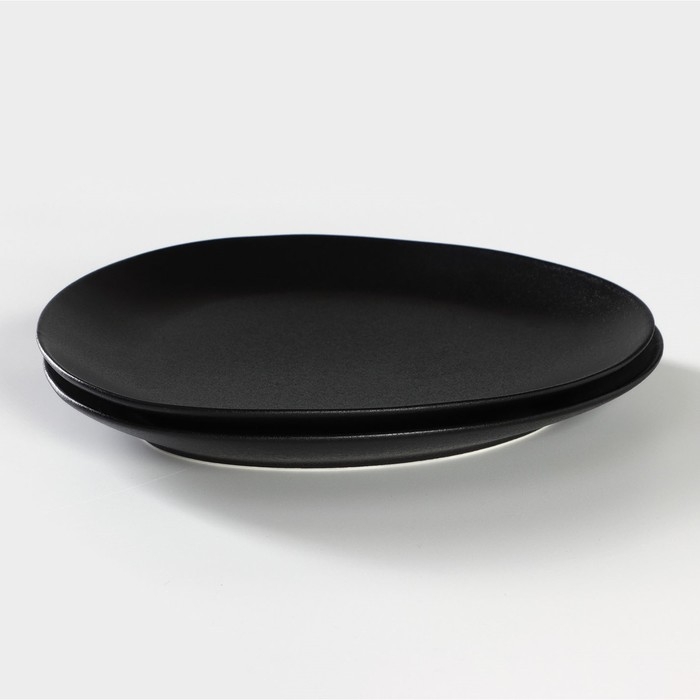 Набор тарелок фарфоровых Magistro Carbon, 26×23 см, цвет чёрный Набор тарелок фарфоровых Magistro Carbon, 26×23 см, цвет чёрный