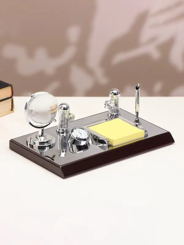 Набор настольный канцелярский, 5 в 1, с часами