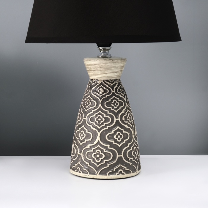 Настольная лампа с абажуром RISALUX «Лина», Е14, 40 Вт, 22.5×22.5×36 см Настольная лампа с абажуром RISALUX «Лина», Е14, 40 Вт, 22.5×22.5×36 см