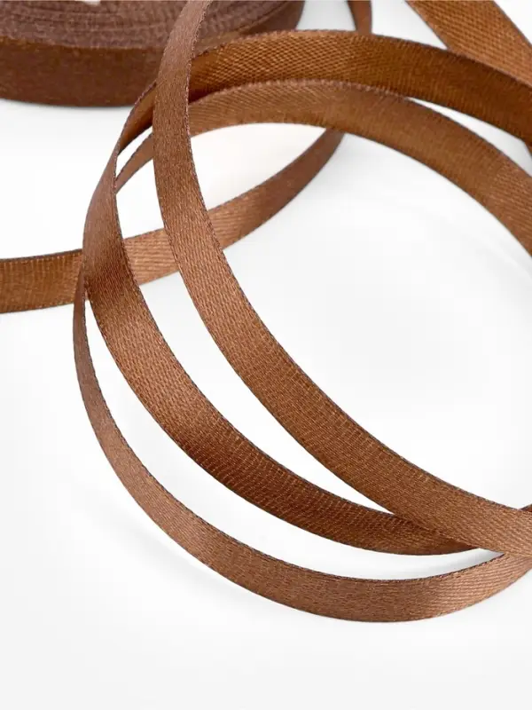 Лента атласная, 10 мм, 23±1 м, коричневая Лента атласная, 10 мм, 23±1 м, коричневая
