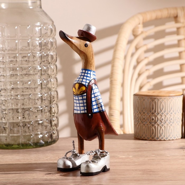 Сувенир Сувенир "Утка с подтяжками" дерево 13х9х27 см