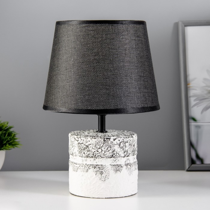 Настольная лампа Настольная лампа "Туман" Е14 40Вт черный 20х20х30см RISALUX