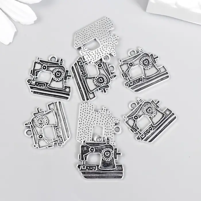 Металлический элемент, декоративная подвеска &laquo;Арт Узор. Швейная машинка&raquo;, серебро, 2&times;2 см