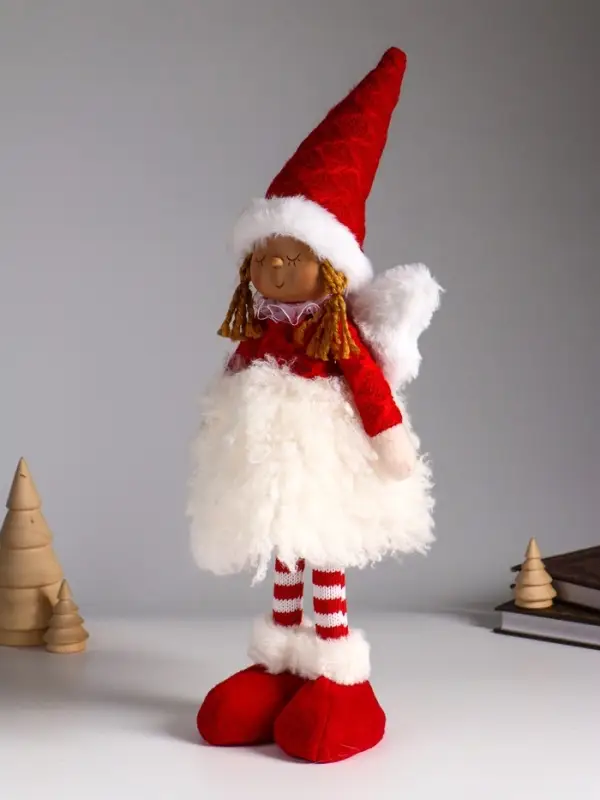 Кукла интерьерная "Ангелочек в меховой юбочке и красном колпаке" 15х9х45 см