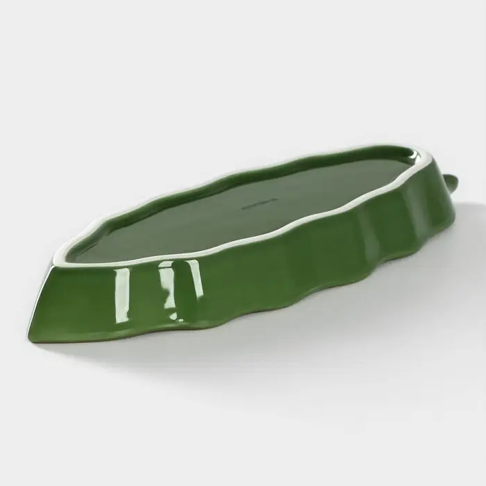 Блюдо сервировочное Доляна «Лист», 25×9×2,8 см, цвет зелёный Блюдо сервировочное Доляна «Лист», 25×9×2,8 см, цвет зелёный