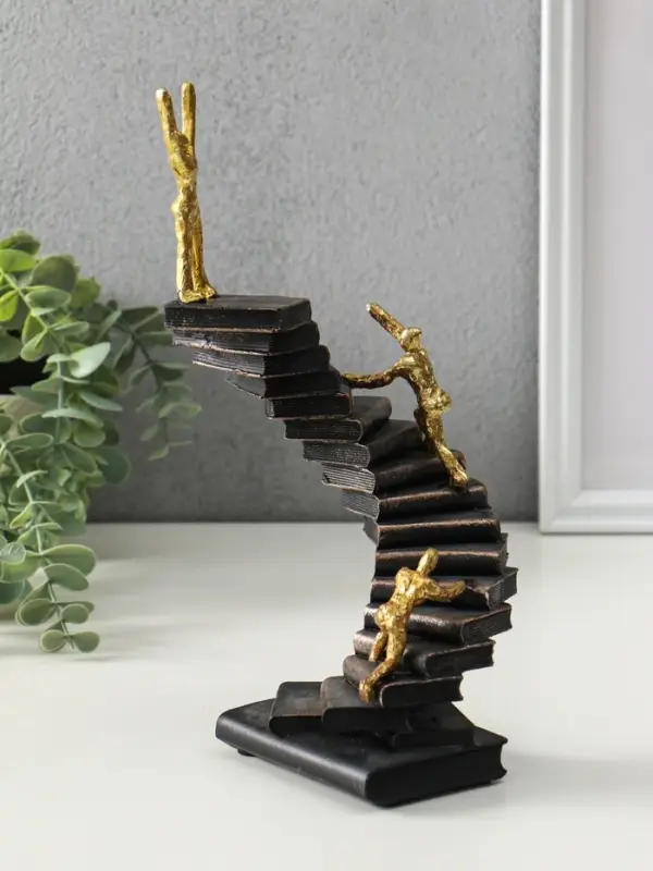 Фигурка полистоун &laquo;Дорога знаний&raquo;, 14&times;12&times;26 см